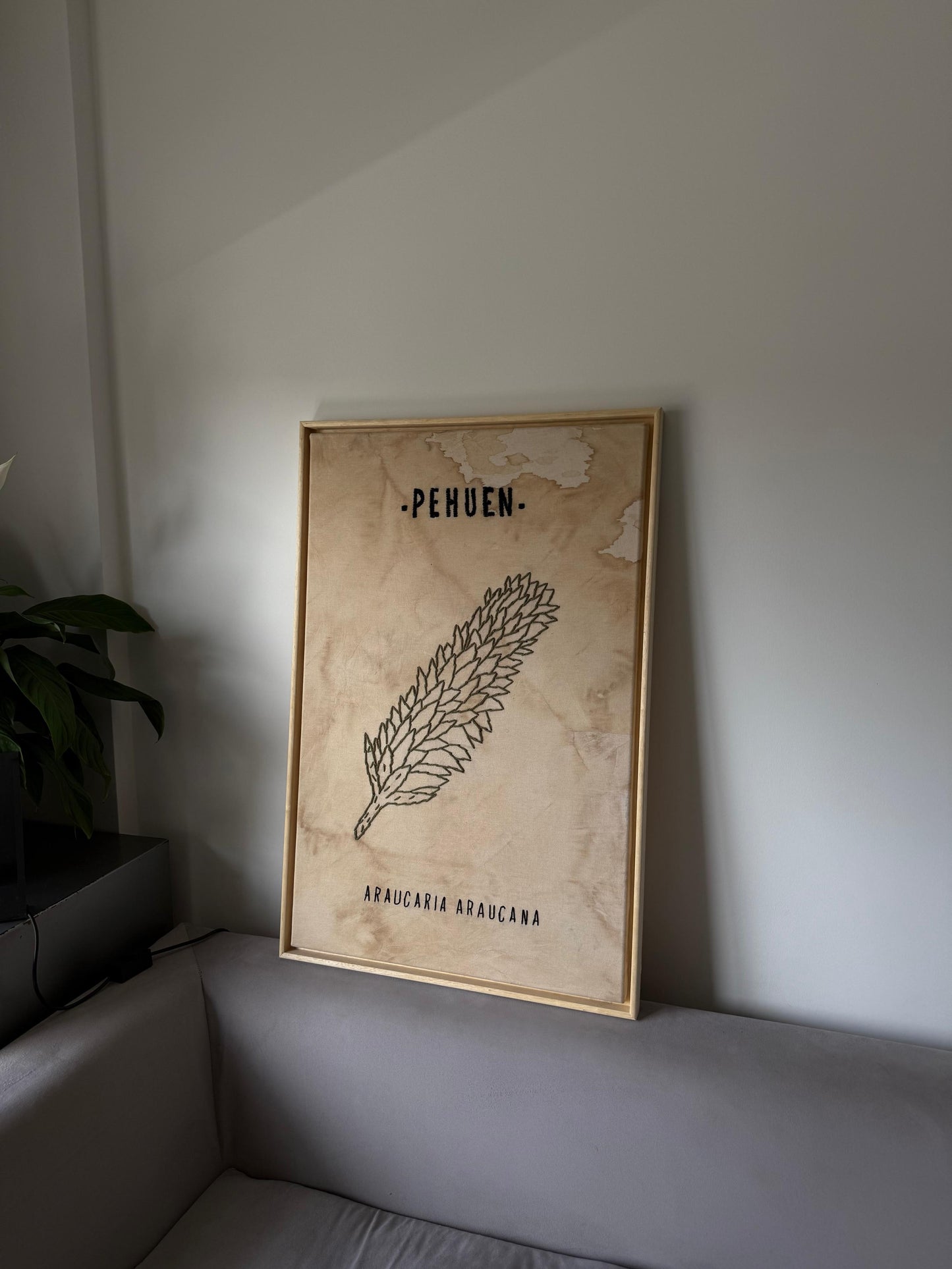 CUADRO BASTIDOR BORDADO PEHUEN
